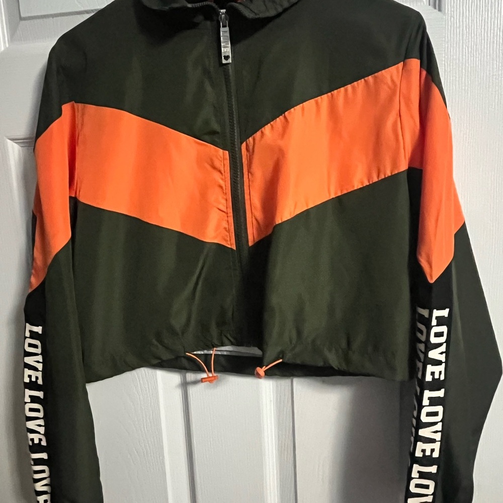 Women’s Olive Green & Orange Cropped Windbreaker Jacket